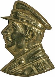 И.В. Сталин / барельеф в фуражке, бронзовый, карманный. (арт.118) ― STARINISM.RU