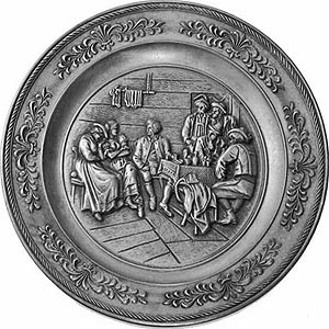Тарелка оловянная настенная "Молодёжь в таверне" (арт.066) ― STARINISM.RU